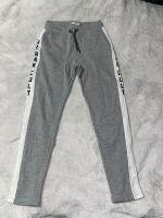 Jogginghose von Tom Tailer Fitted Style 164 Nordrhein-Westfalen - Bergisch Gladbach Vorschau