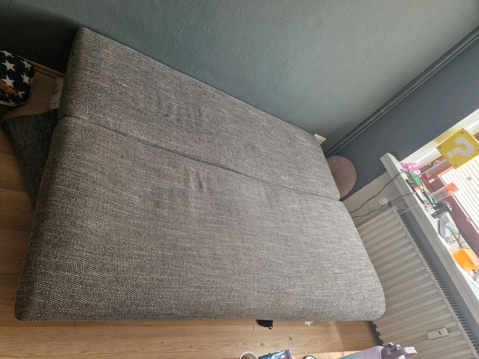 Sofa für Hobbykeller zu verschenken in Bremen