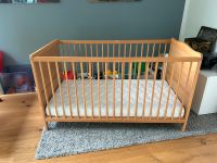 Kinderbett mit Matratze guter Zustand Bett Höhenverstellbar Niedersachsen - Lüneburg Vorschau