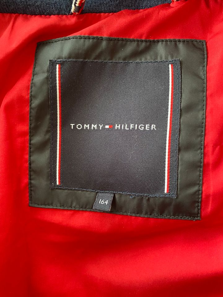 Tommy goldiger Puffer Hacker Pufferjacket Winterjacke in Uelzen