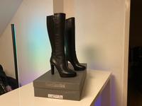 Original italienische Lederstiefel hoher Absatz Gr 38 NEU Thüringen - Greiz Vorschau