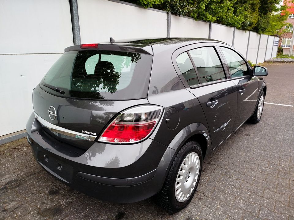 Opel Astra 1.4 2. Hand in Detmold