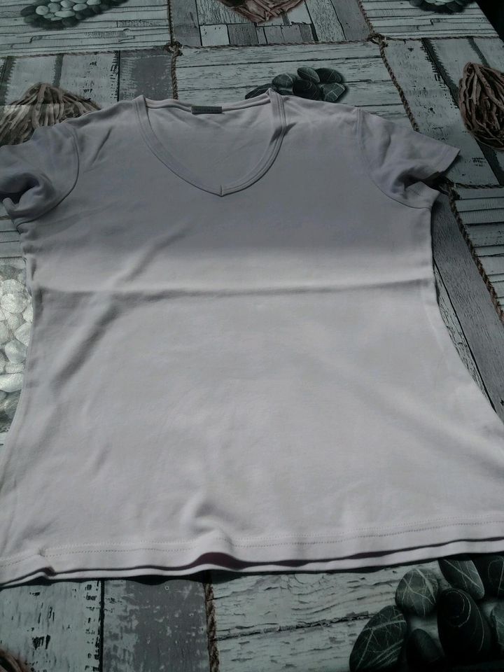 2 Damen T-Shirts Gr. XL in Kevelaer