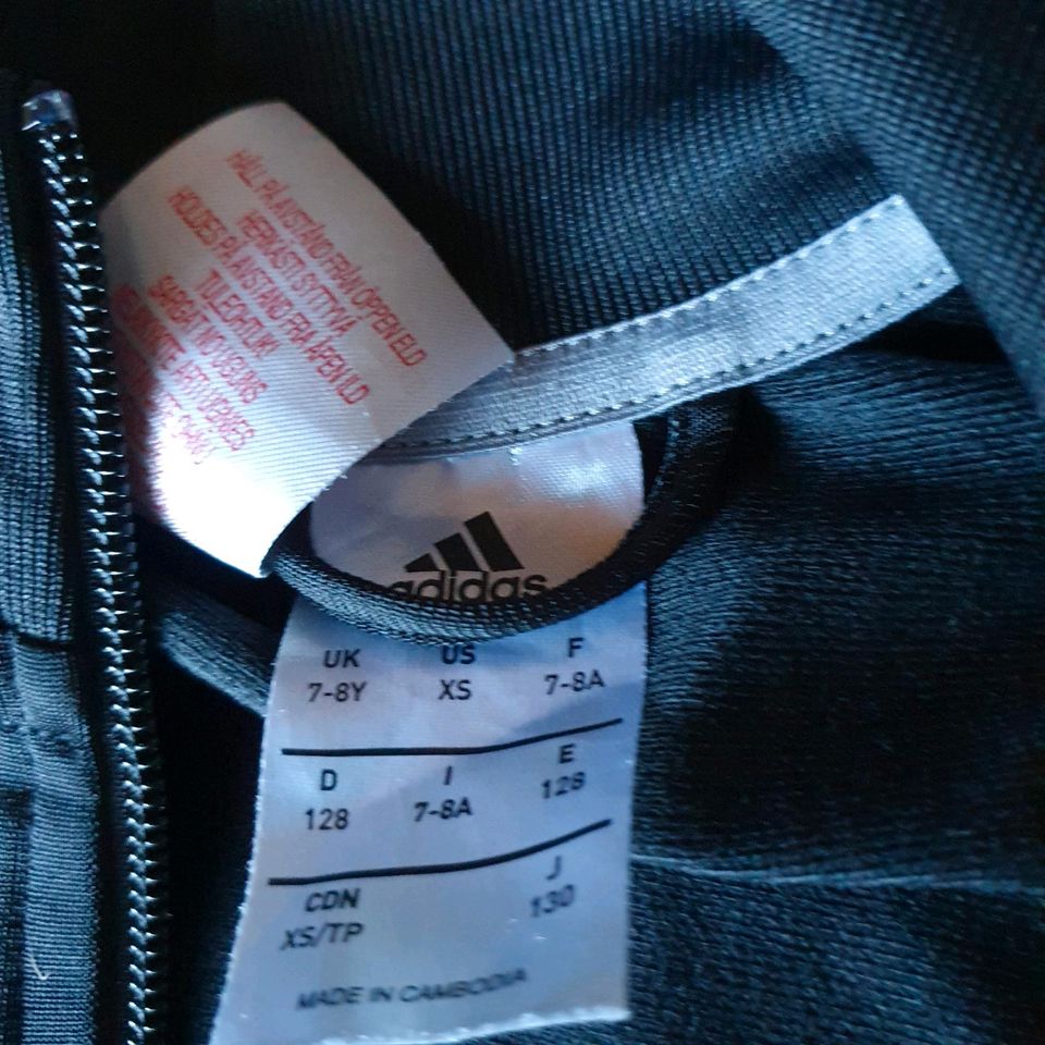 Adidas Sportjacke in Jemgum