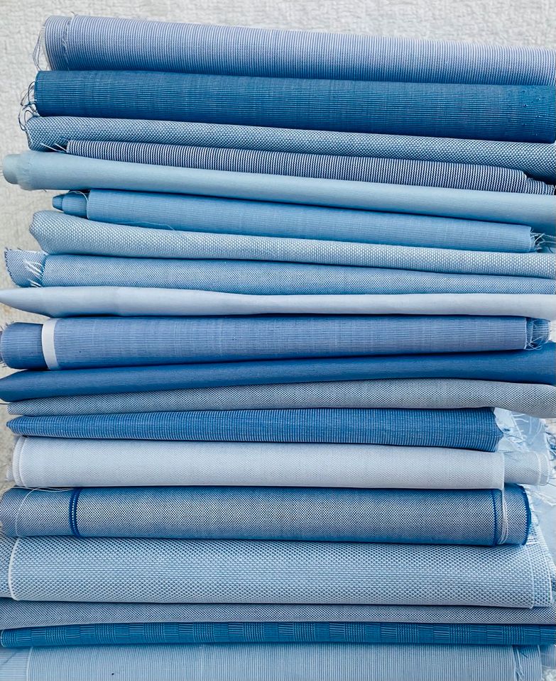 Stoffe: Minireste: „Oberhemden einfarbig blau“, Patchwork in Borstel-Hohenraden