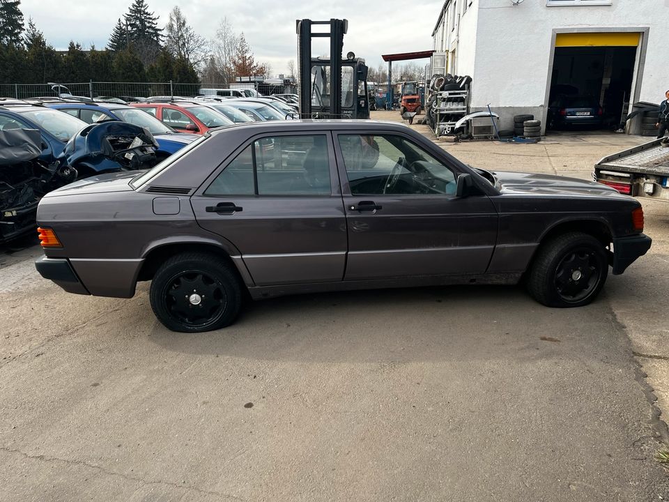 Mercedes Benz 190 E 1.8 in Chemnitz