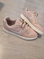 Nike Sneaker Damen 38,5 Neu Niedersachsen - Peine Vorschau