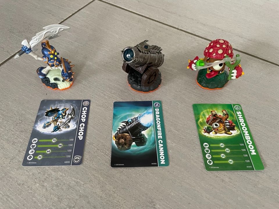 Skylander Starterset inkl. Album/Karten plus 10 Spielfigure in Bonn