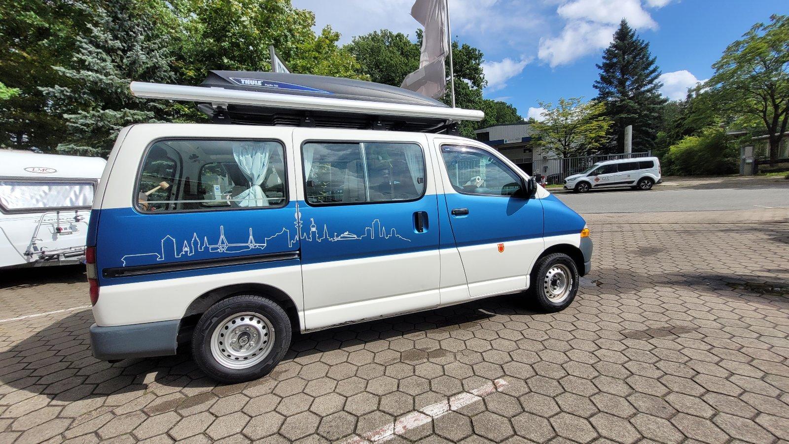 Abbildung des Autos Toyota Hiace Campervan m…