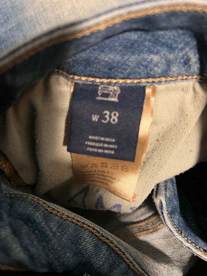 Scotch & Soda Jeansshort Gr. 38 in Villingen-Schwenningen