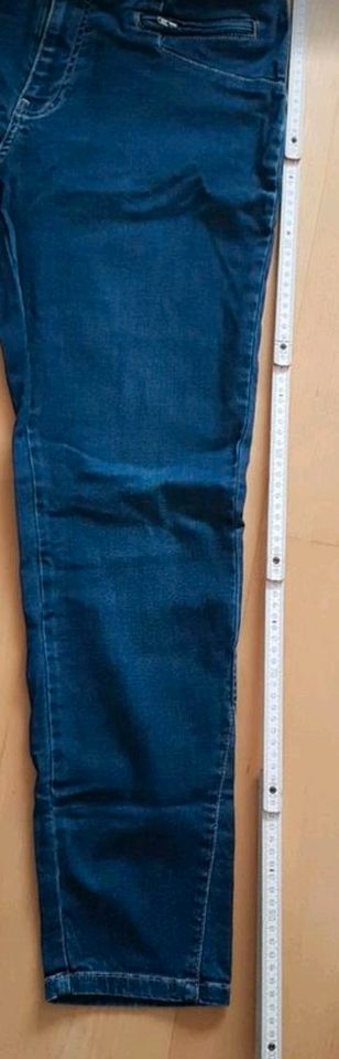 Colac Jeans Damen W32 L29 Größe 42 in Frankfurt am Main