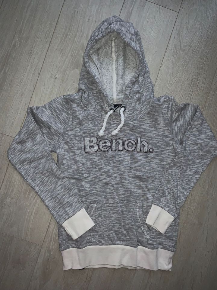 Bench Hoodie Kapuzenpullover grau weiß meliert M TOP in Solingen