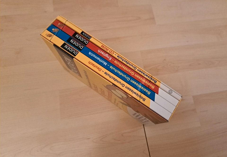 Duden Grundschule Basiswissen 1.-4. Deutsch Mathe Englisch CD Rom in Germering