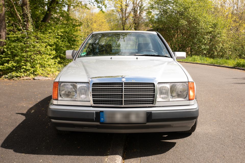 Mercedes W124 Coupe TOP ZUSTAND H KZ AMG Felgen Wertgutachten in Aschaffenburg