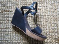 Marc O'Polo  Riemchensandalen T-Steg Sandalen Leder braun Gr. 41 Rostock - Stadtmitte Vorschau