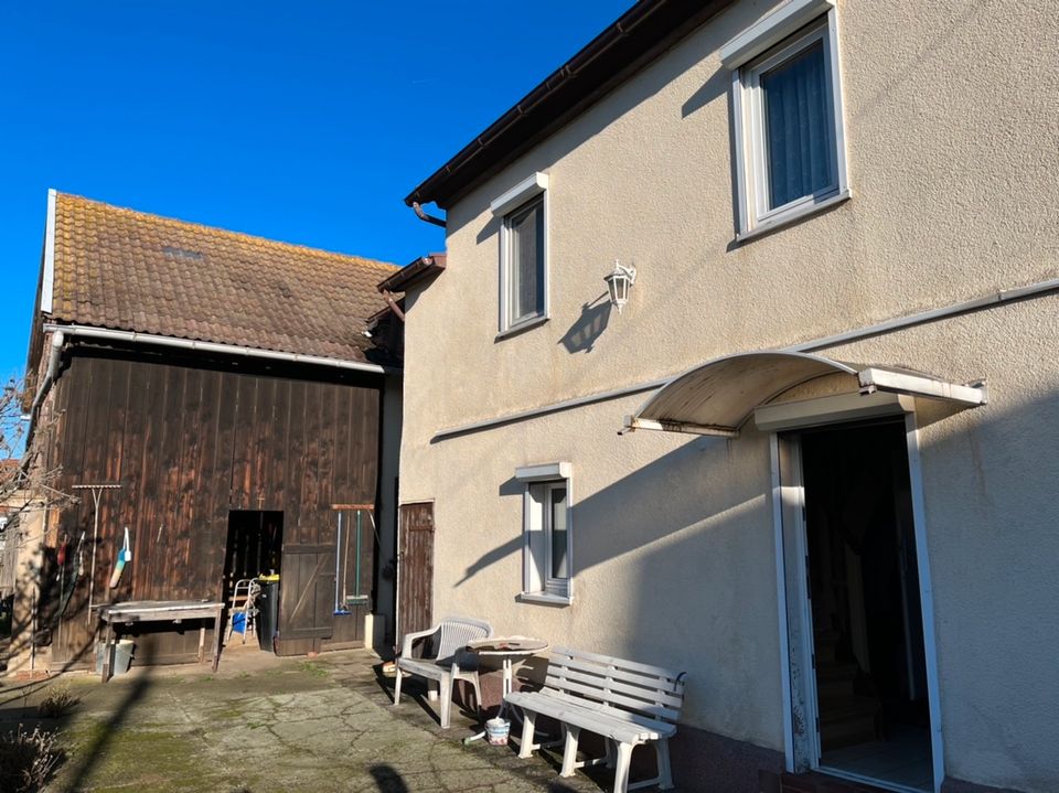 Einfamilienhaus und Scheune auf großem Grundstück in Ingersleben in Nesse-Apfelstädt