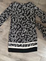 Kleid mit Blumen Bayern - Straubing Vorschau