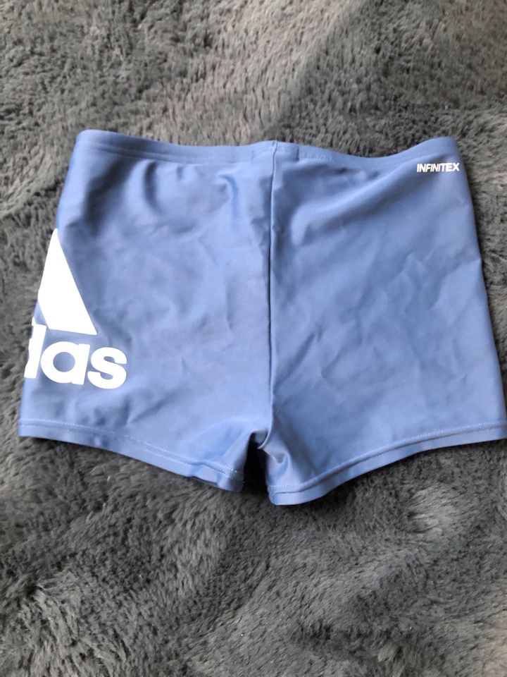 Badehose Adidas Gr 152 in Dortmund