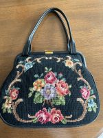 Handtasche mit Blumen Stickerei Nordrhein-Westfalen - Simmerath Vorschau