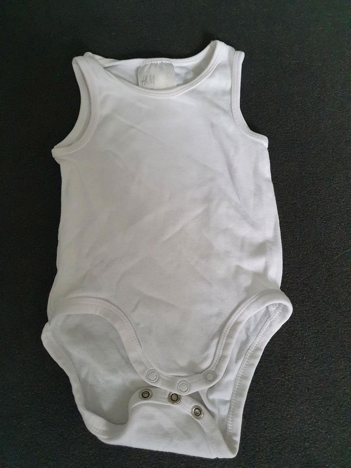 Kurzam Body Baby H&M Größe 68 in Bokensdorf