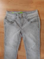 Street One Damen Jeans Gr. 28/26 hellgrau Rheinland-Pfalz - Daaden Vorschau