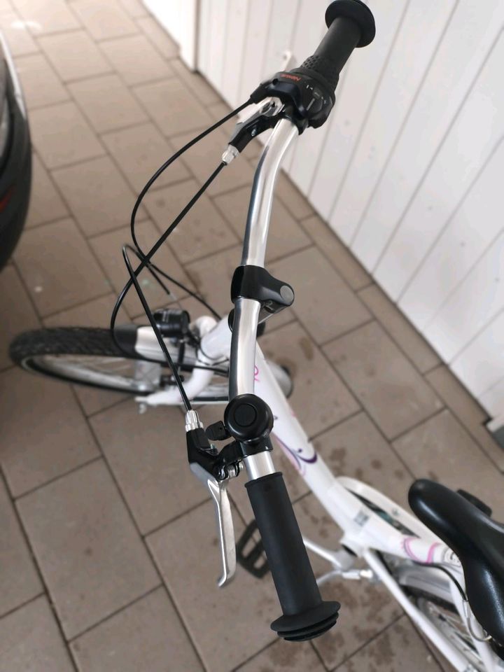 Puky, weißes Fahrrad für Mädchen 20-3 Alu, guter Zustand in Bad Lippspringe
