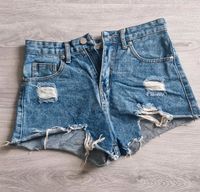 Zerrissene Jeansshort Nordrhein-Westfalen - Neuss Vorschau