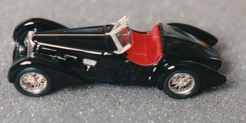 Bugatti T57SC Colonel Giles DB Modeles 1:43 in Grenzach-Wyhlen