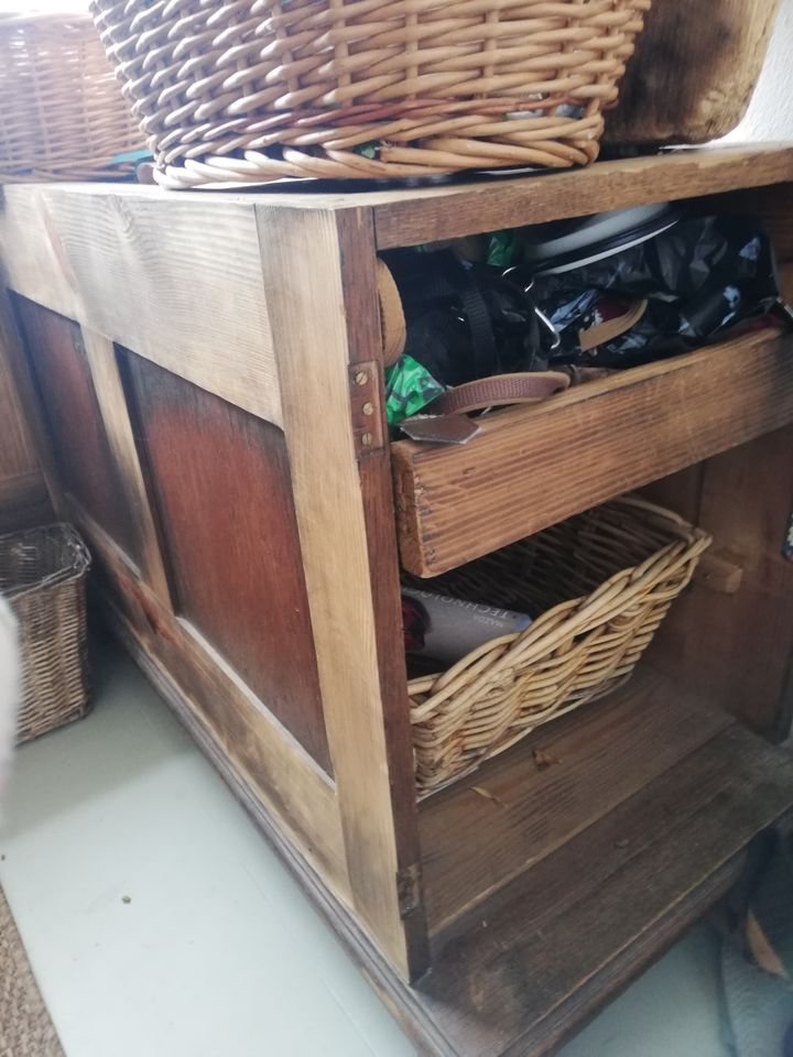 2 Kästen Holz Schrank Regal Kiste Bank Katzen Box in Erding