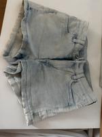 Damen Jeans Kurze Hose Hotpants Gr. 32 Niedersachsen - Friesoythe Vorschau