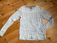 Superdry Pullover Sweater mit Häkeleinsatz Gr. M Hessen - Gelnhausen Vorschau