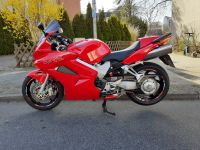 Honda VFR 800 RC 46/2 ABS "Top Zustand" erst 12300 Km Niedersachsen - Wolfsburg Vorschau