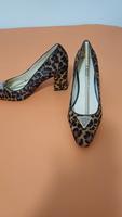 Guess Damen Pumps Niedersachsen - Hassel (Weser) Vorschau