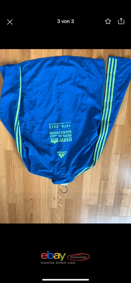 Adidas Jacke in Berlin