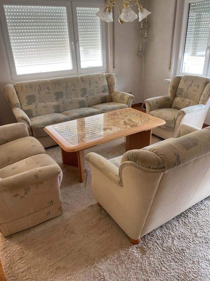 4 Sofas mit Sessel zu VERSCHENKEN in Bad Überkingen
