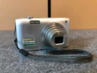 Nikon Coolpix S3300 (Silber) sehr guter zustand Niedersachsen - Langenhagen Vorschau