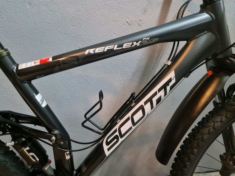 SCOTT REFLEX 26 Zoll 27 Gang Fully Fahrrad Mountainbike in Augsburg