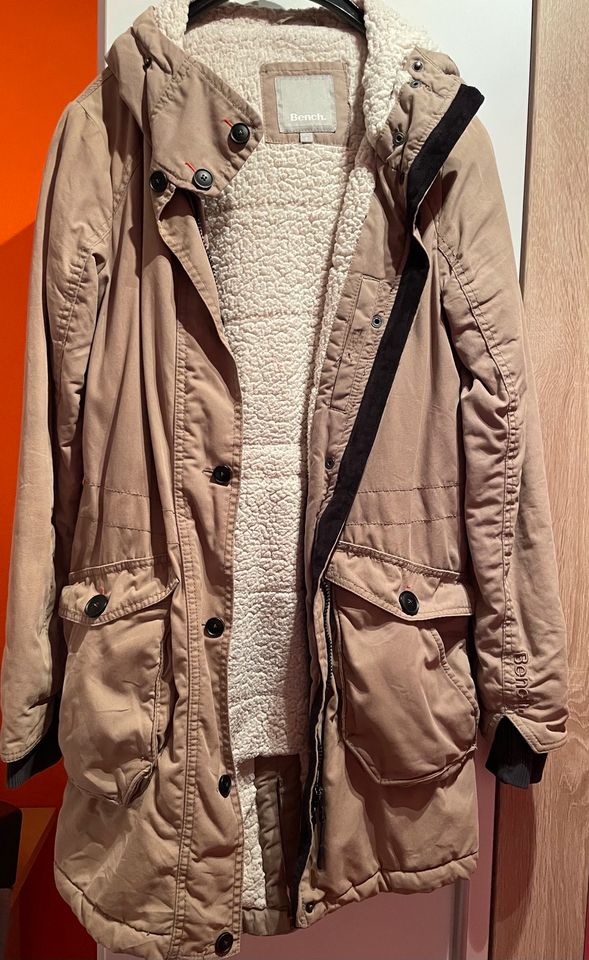 Damen Winterjacke Gr S in Wunstorf