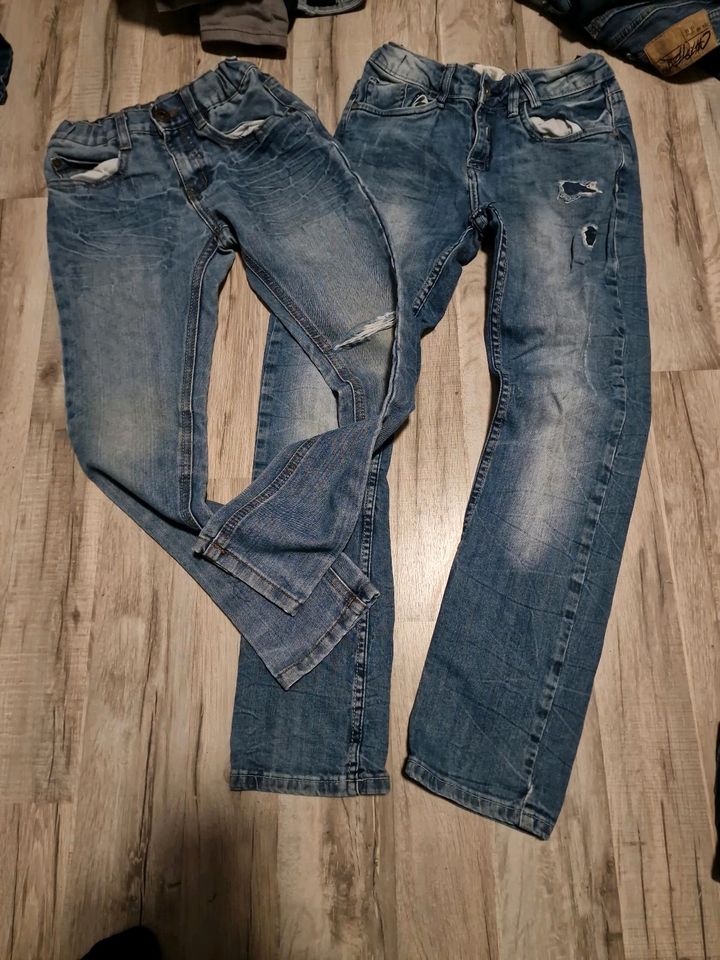 Jeans Junge gr. 134/140, Kleigungspaket in Güster