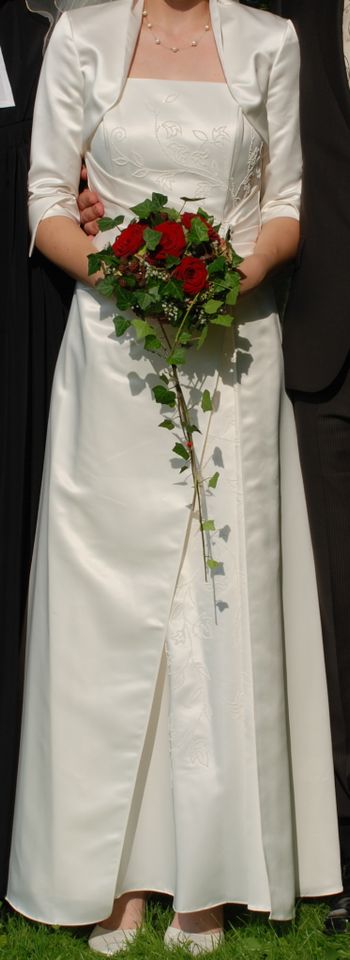 Brautkleid/Hochzeitskleid Gr. 36 creme in Tröndel