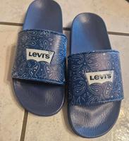 Adilette von Levi's NEU Nordrhein-Westfalen - Düren Vorschau