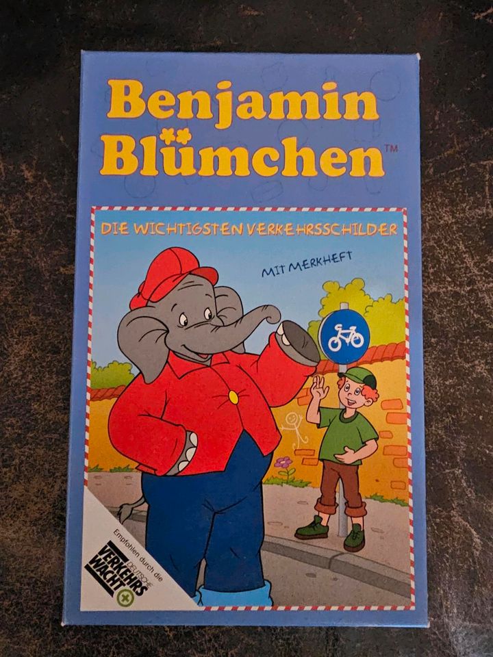 Spiele/Bücher für Kinder in Bakum