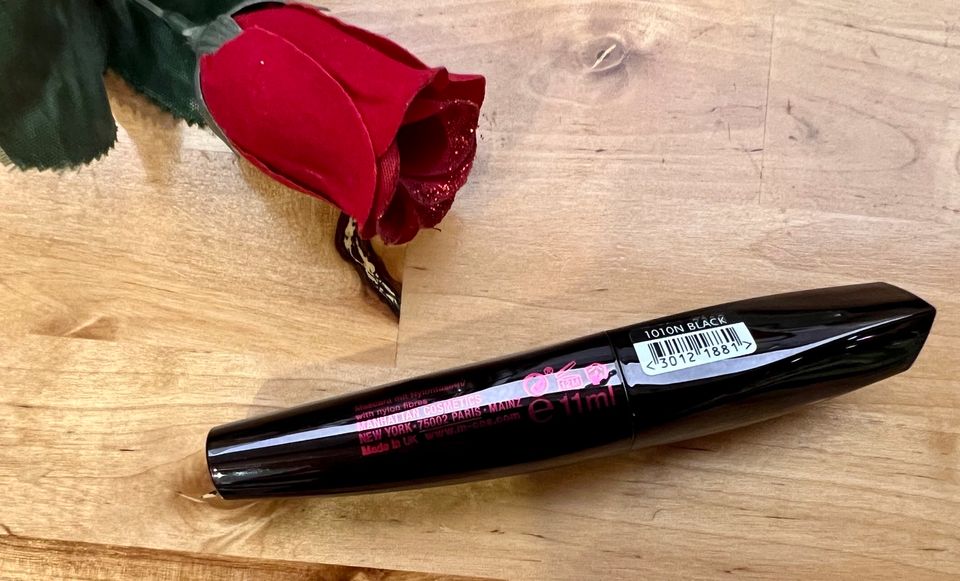 Manhattan Supreme Lash wonder‘fully real Mascara 1010N black in Hausham