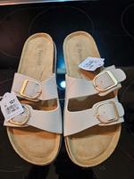 Sandalen, neu und Skechers Wanderschuhe Duisburg - Rheinhausen Vorschau
