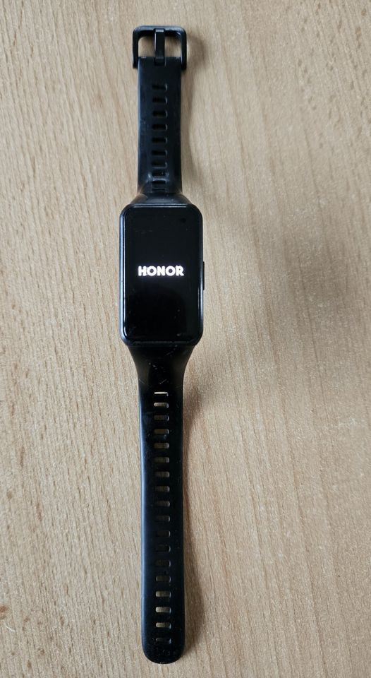 HONOR Band 6 Fitnesstracker in Niedernhall