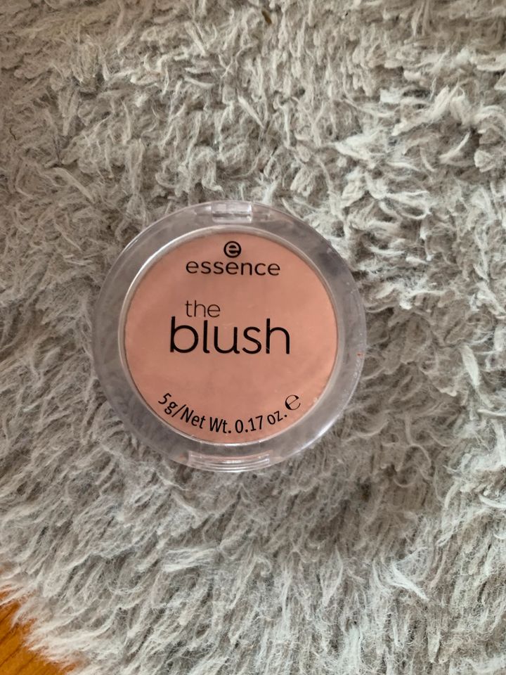 Rosa blush Von Essence in Saarbrücken