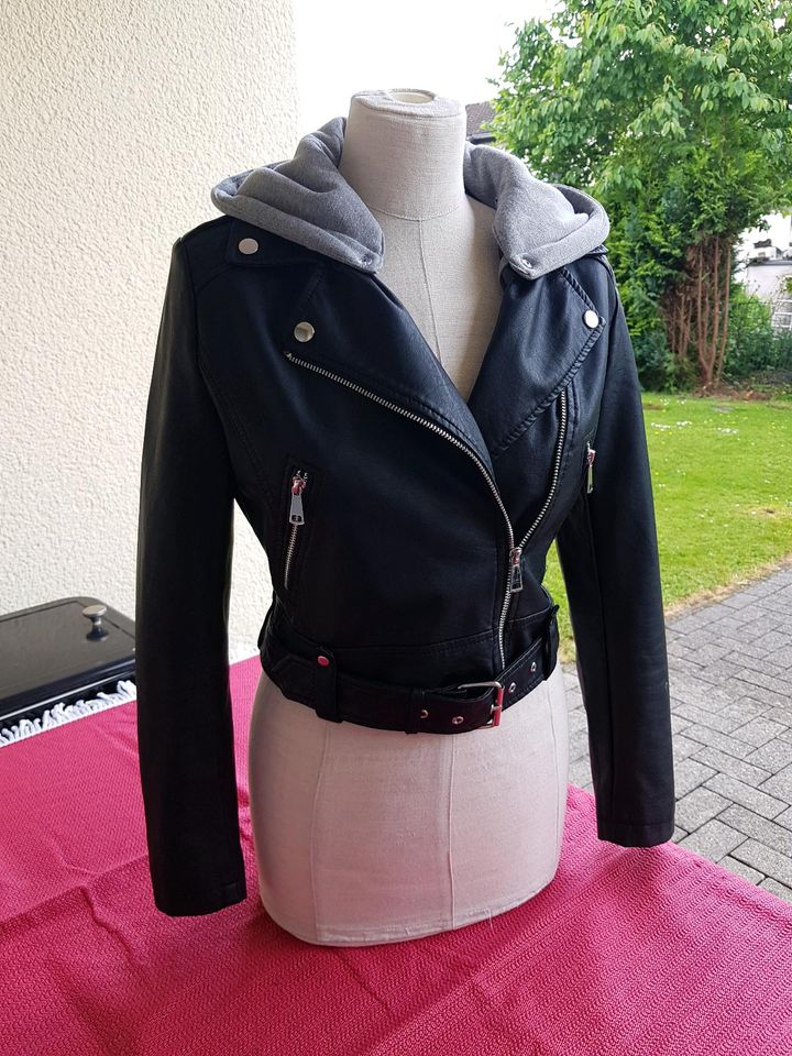 Jacke Damen Gr S in Meinerzhagen