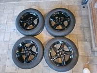 Ford M+S Winterreifen 16 Zoll schwarz-glanz & Reifendrucksensor Bayern - Bad Aibling Vorschau
