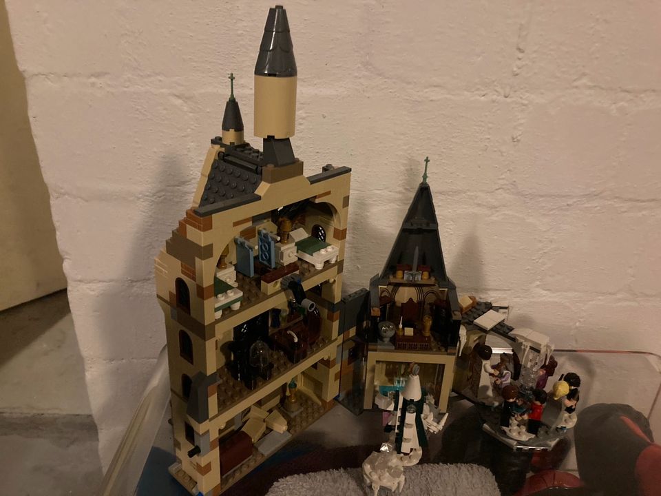 Lego Harry Potter „Hogwarts Clock Tower“ in Hemslingen