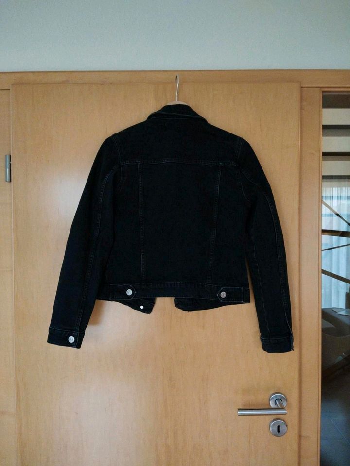 TOP Jeansjacke schwarz grau  Gr. S von Pimkie Weihnachtsgeschenk in Paderborn